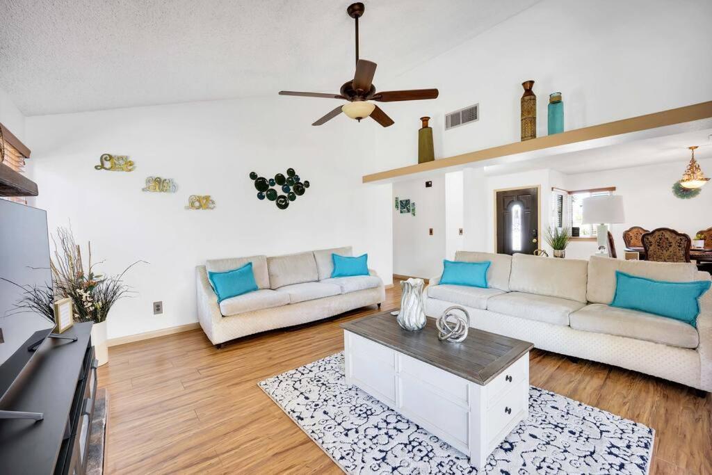 Centrally Located Spacious Vacation Hom 13 M Strip Las Vegas Buitenkant foto