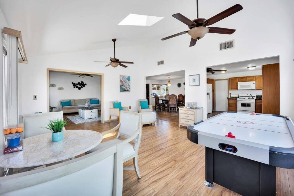 Centrally Located Spacious Vacation Hom 13 M Strip Las Vegas Buitenkant foto